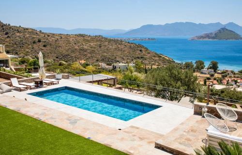 Kontos Villa | White Stone Villa