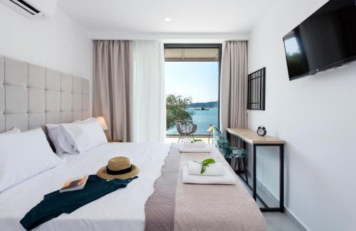 Limni Villa | White Swan Villa with Private Pool and Jacuzzi