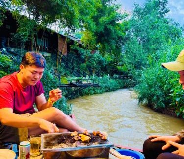 Duc Trong Hotel | White Villa Đà Lạt