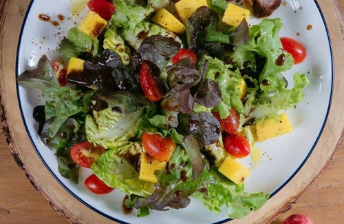 Kamphaeng Phet House | White Wall Riverfront Hotel