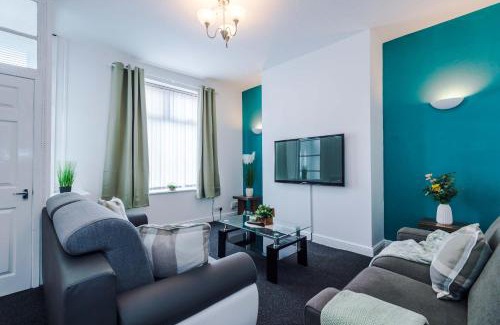 Oldham House | Whitegate House