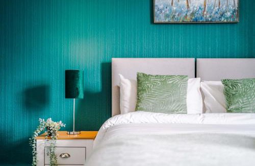 Oldham House | Whitegate House