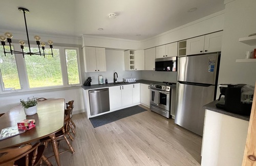 Whitney House | Whitney House Retreat - Steps from Algonquin Park