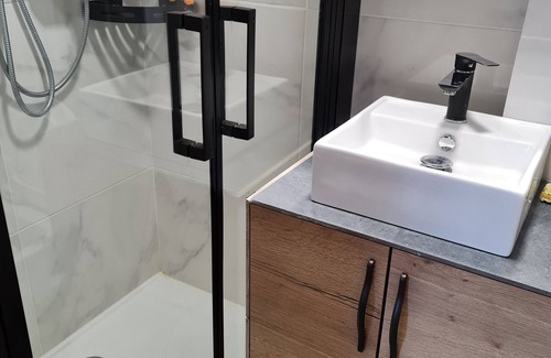 Bagnols-en-Foret Apartment | whole apartment type f2 well equipped in small picturesque village in barely forest