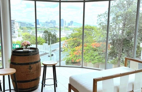 Kangaroo Point Apartment | Whole Floor Luxury APT L3 POOL*FIREWORKS*SPACIOUS* Million dollar city view!