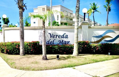 Zarzal Apartment | Wide Secluded Beach. Pool. Rainforest. Bio Bay. Golf. Gated. No Cleaning Fee.