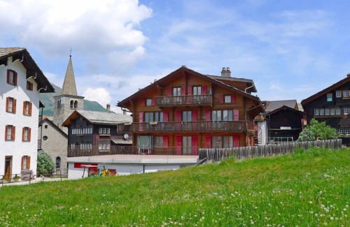 Graechen Apartment | Wiedersehn Dachgeschoss by Interhome