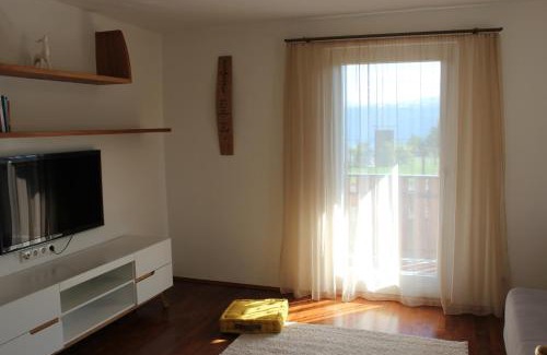 Kurtatsch an der Weinstraße Apartment | Wiesenheim- Unterer Plattenhof "Gartenblick"