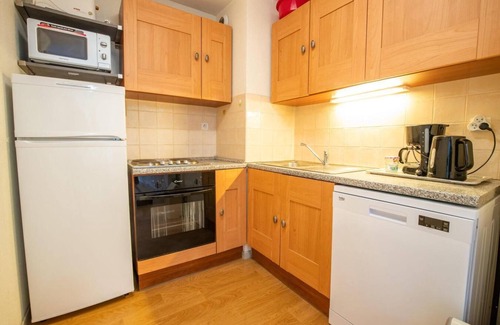 Valfrejus Apartment | Wifi, 200m from ski slopes, 1st floor, view mountain, balcony, tv, ski locker, 49m², Valfréjus