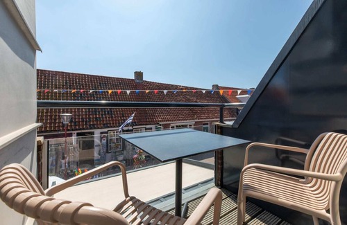 Zoutelande House | Wifi and golden beaches; Home