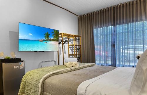 Abernessia House | WiFi Centro comercial Espaço Home Office Frigobar