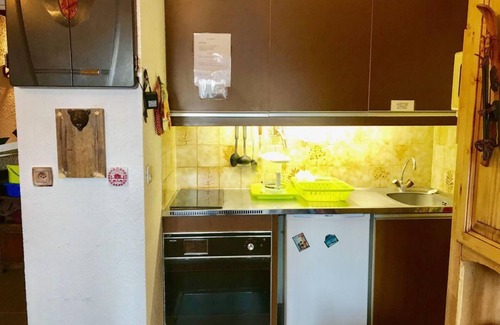 Correncon-en-Vercors Apartment | Wifi, ski-in/ski-out & foot of the slopes, 2nd floor, balcony, tv, 29m², Villard de Lans