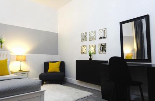 Wigan Apartment | Wigan Central Executive Apartments I Family Rooms I Free Parking