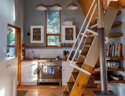 Barrydale House | Wild and off-the-grid with style