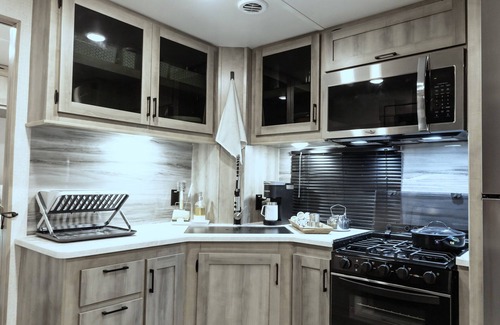 Rio Verde Foothills House | Wild Cactus Glamping - Stationary RV, prime location between rural and city life