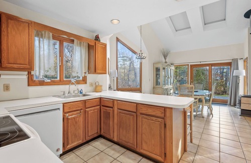 Silver Beach House | Wild Harbour Estates 4BD, 2.5 BA Contemporary-Association Beach, Central A/C, Outdoor Shower