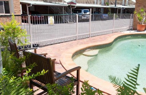 Gin Gin Hotel | Wild Scotsman Motor Inn Gin Gin QLD