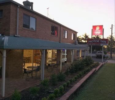 Gin Gin Hotel | Wild Scotsman Motor Inn Gin Gin QLD