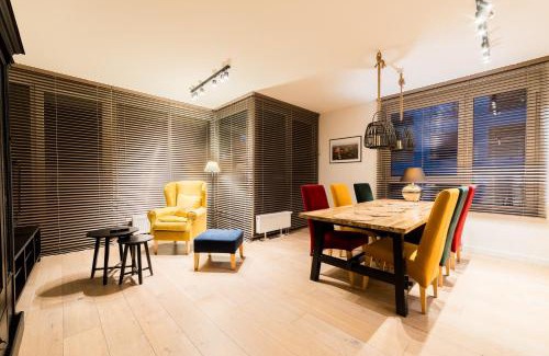 Wilda Apartment | Wilda Deluxe Apartment by BookingHost