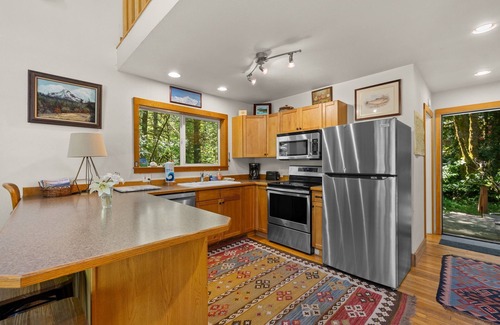 Mount Hood Village Cabin | Wildwood Cabin in Welches