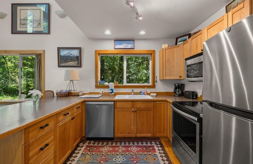 Mount Hood Village Cabin | Wildwood Cabin in Welches