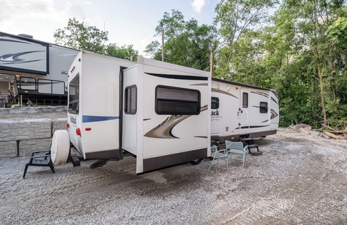 Miller Beach Cottage | Wildwood Camper: Grill, Firepit & Pets OK