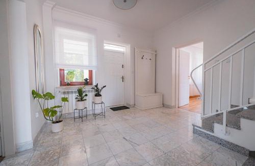 Drohiczyn Villa | Willa Tonkiele - Dom z Jacuzzi i Sauną na wyłączność