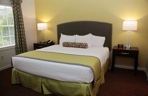 Williamsburg Resort | Williamsburg Vacation Resort in historical Virginia near amusement park & beach