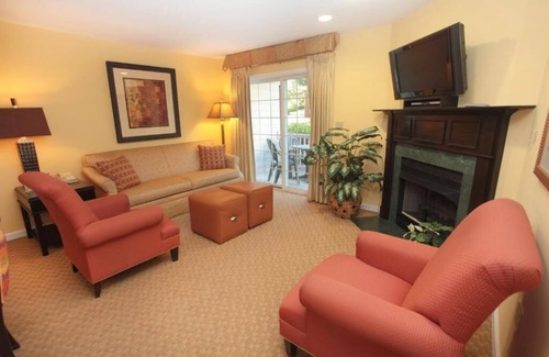 Williamsburg Resort | Williamsburg Vacation Resort in historical Virginia near amusement park & beach