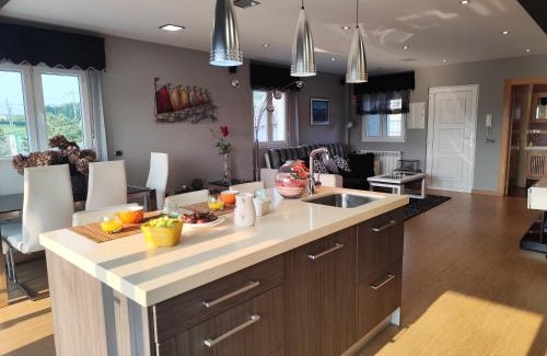 Castrillon House | Winahost Naveces La Bahía