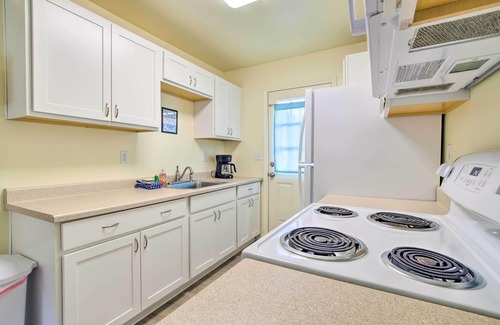 Winchester Bay Apartment | Winchester Bay Apt Near Dunes & State Parks!