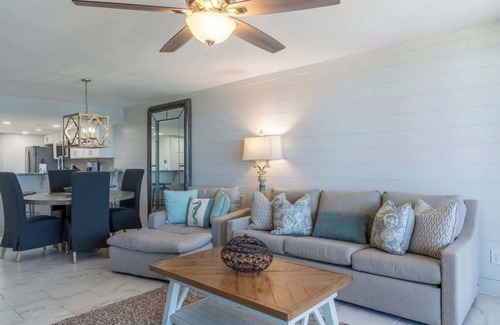 Orange Beach East Apartment | Wind Drift 611 SW Chic Coastal Vibes & Gulf Tides