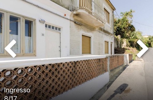 Vallevo House | Window Sea View: A Perfect Shelter Just A Step Away from the Beach