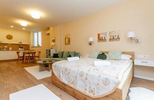 Castle Hill Apartment | Window to the Fishermans Bastion w AC by NW