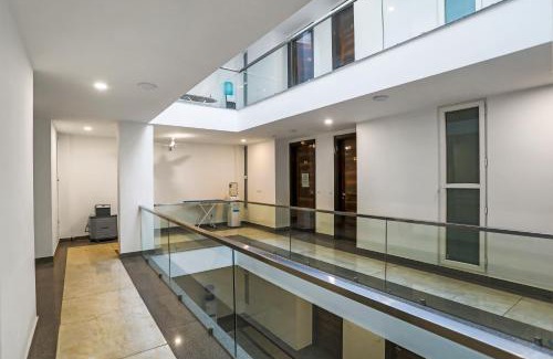 DLF City Hotel | Windsor Castle Premier Cyber City