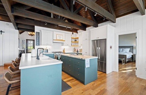 Walden on Lake Conroe House | Windswept · Lakefront Sunsets - Pool & Spa at Happy Place
