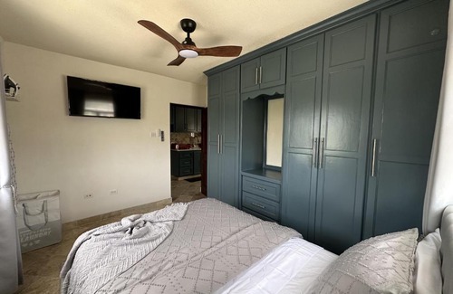 Fortescue Apartment | Windy Bottom
