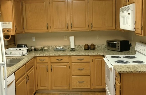 Wears Valley Cabin | Windy Ridge – Pet-Friendly w/Fenced Yard + FREE Tickets! Wears Valley!