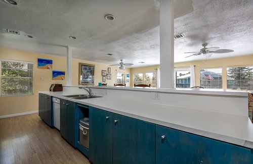 Jamaica Beach House | WINE DOWN Large Corner Canal Lot - Sleeps 8