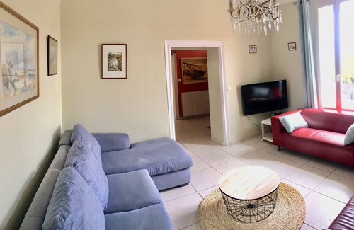 Generac Other | Winegrower's house with air conditioning, swimming pool and enclosed parking lot