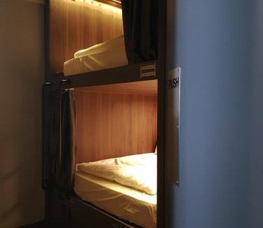 Chinatown Hotel | Wink at McCallum Street
