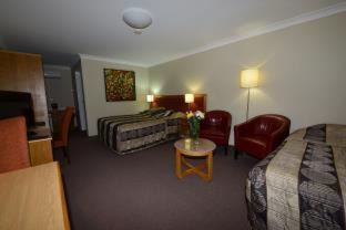 Central Mudgee Hotel | Winning Post Motor Inn