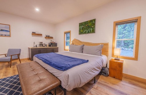 Ucluelet House | Winter's Hideaway Suite