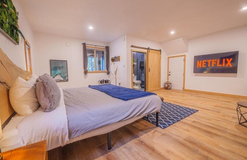 Ucluelet House | Winter's Hideaway Suite