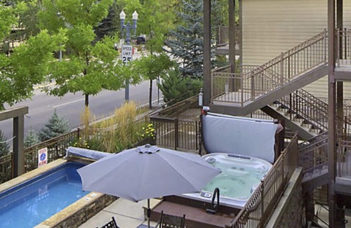 West End Condo | Winter Vacation in Aspen! Enjoy a Presidential suite with family/friends!