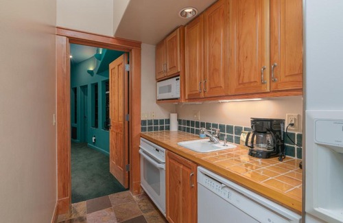 Mountain Village House | Winterfell telluride - Slopeside Ski In Ski Out Access - 5bd, 4.5ba, sleeps 13