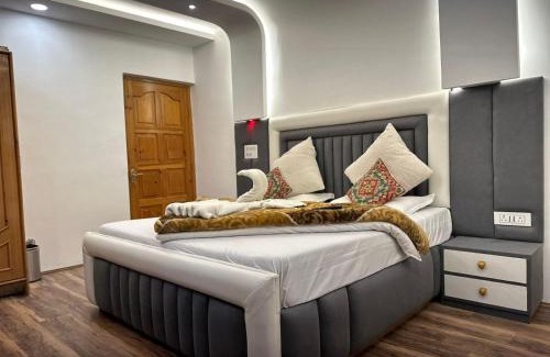 Laripora Hotel | Winterfell the Stay Cottage Pahalgam