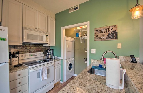 Wintergreen Condo | Wintergreen Resort Mountain Condo w/Pool Access!