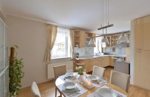 Prague 1 Apartment | Wishlist Prague Residences - GRAND FAMILY LOFT BY CHARLES BRIDGE