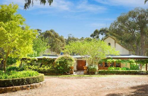 Wilyabrup House | Wisteria Vines Estate - Rustic Elegance by the Coast